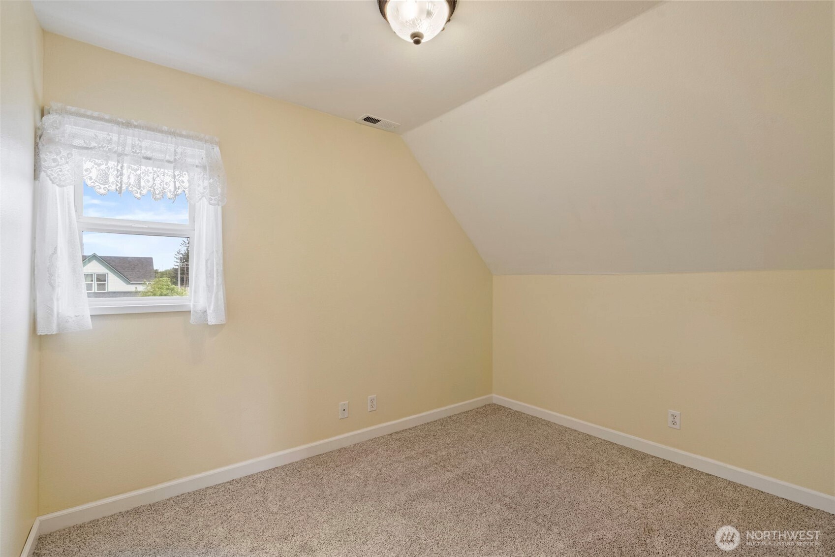 1201 N Tower Avenue Property Photo 30