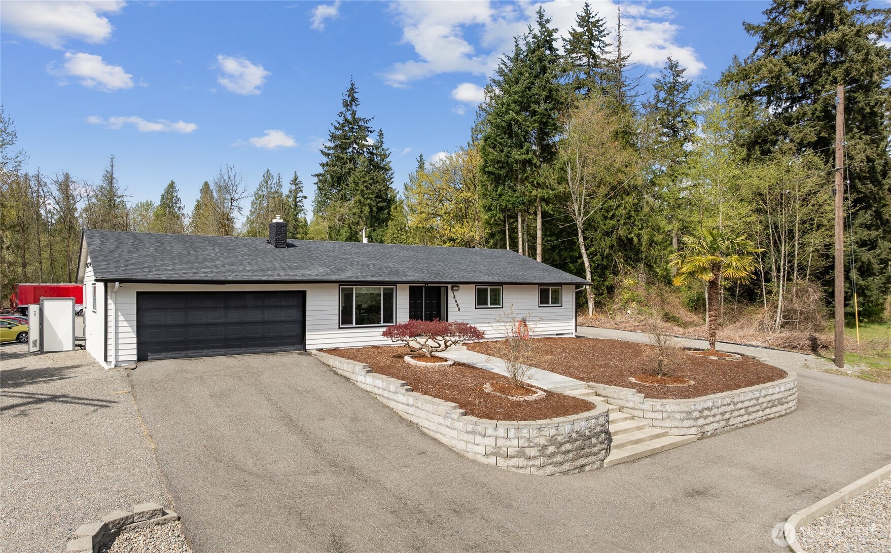15422 Canyon Road Property Photo 2