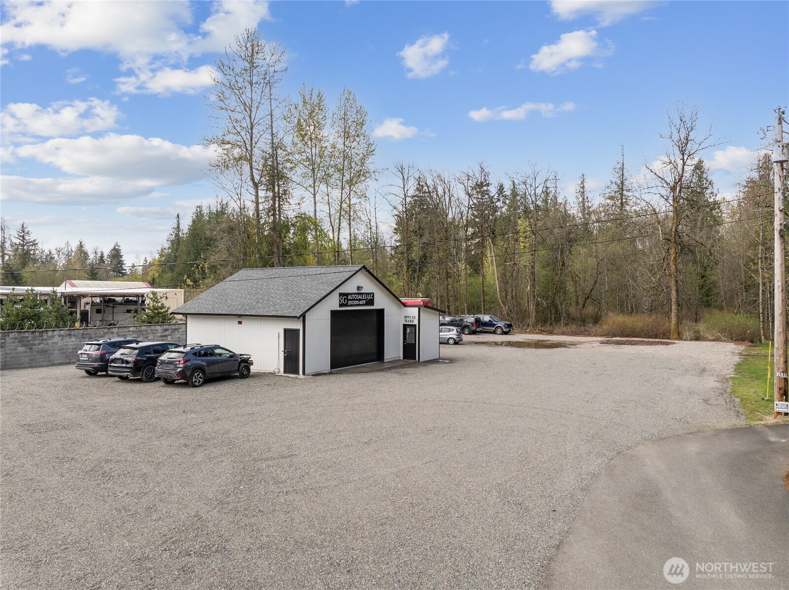 15422 Canyon Road Property Photo 3