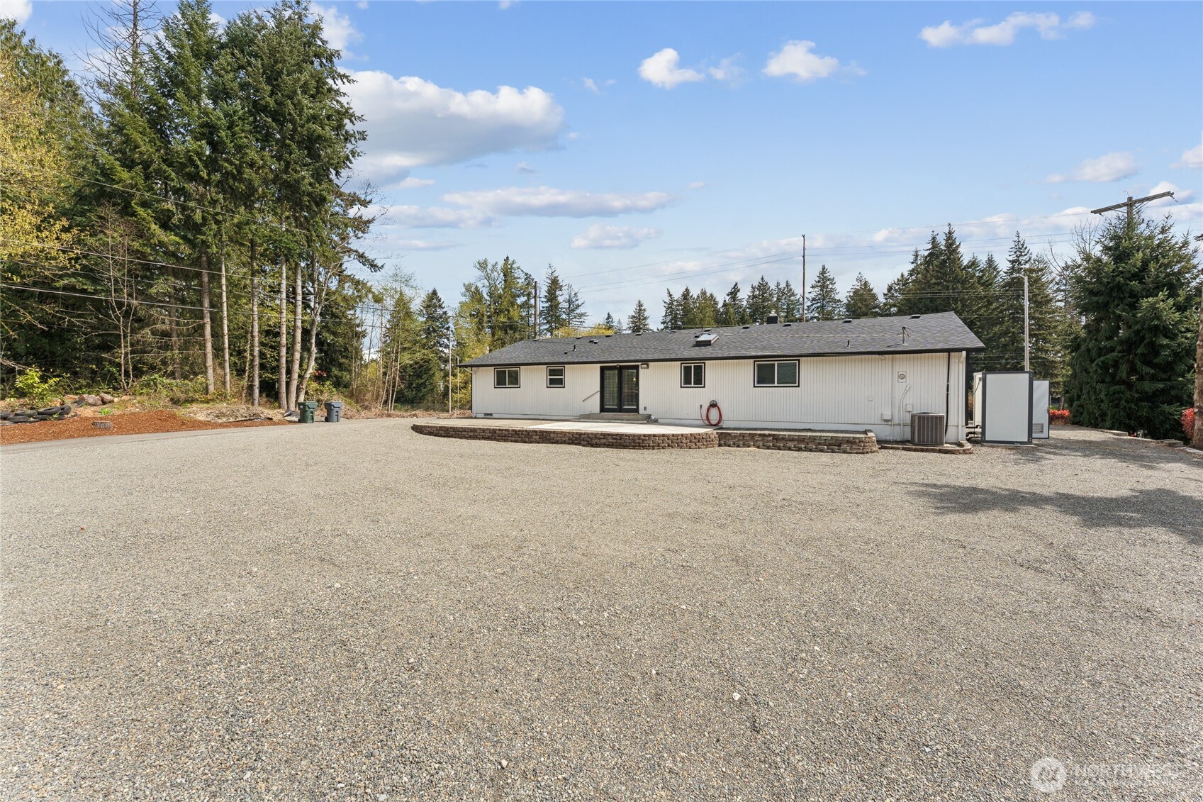 15422 Canyon Road Property Photo 6