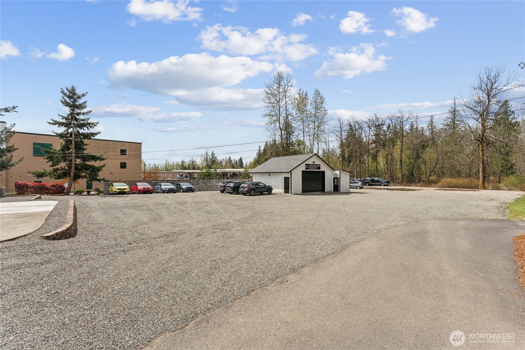 15422 Canyon Road Property Photo 8