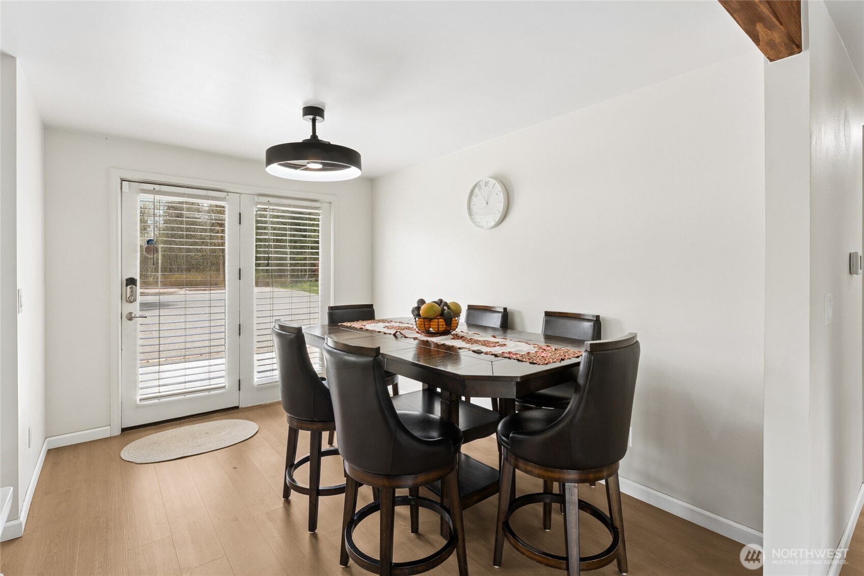 15422 Canyon Road Property Photo 17