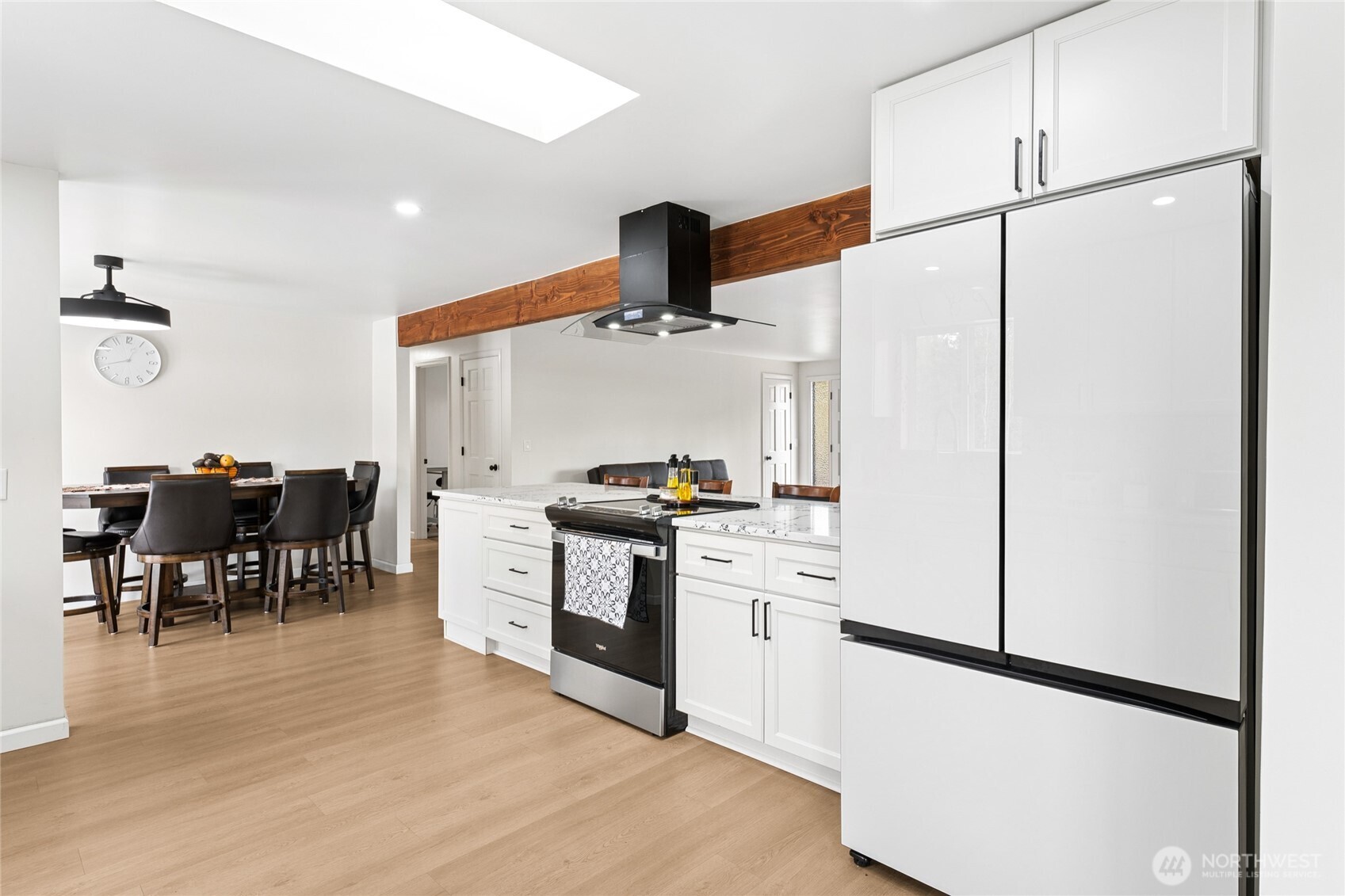 15422 Canyon Road Property Photo 18