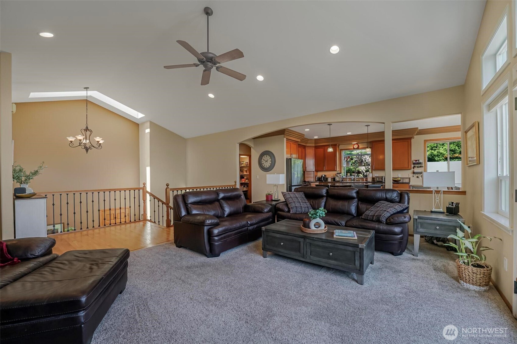 108 Glacier Peak Drive Property Photo 3