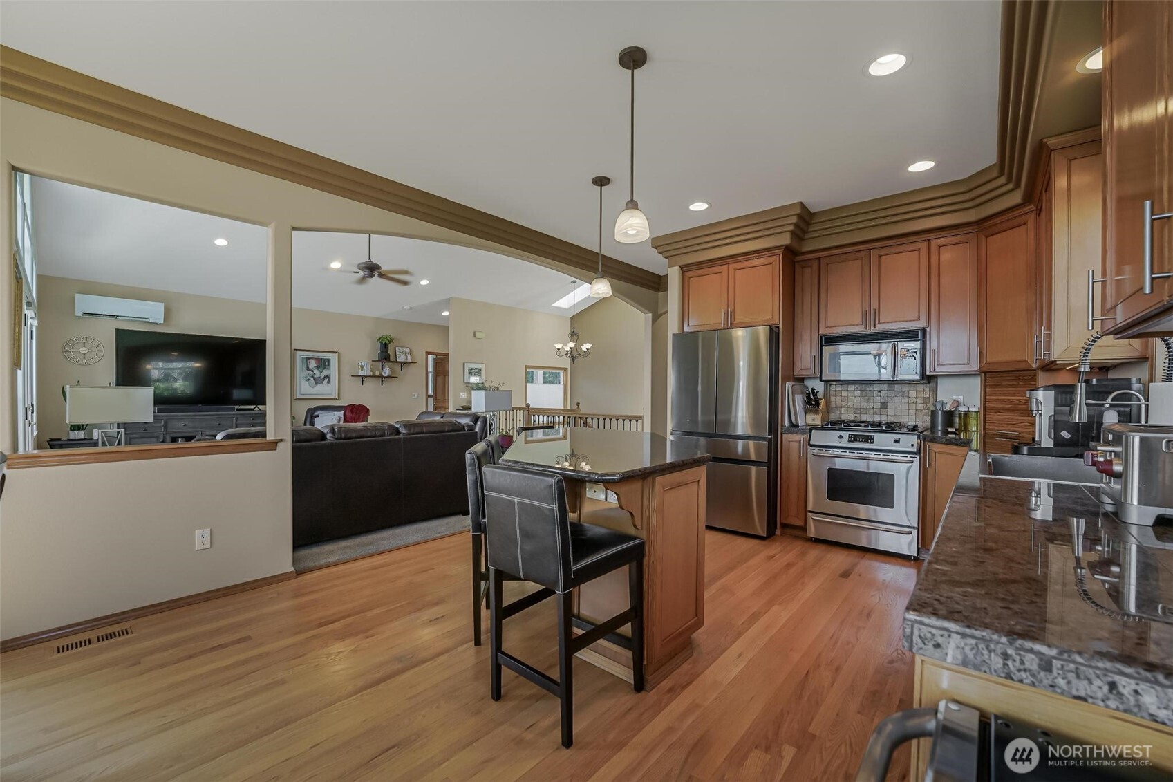 108 Glacier Peak Drive Property Photo 6