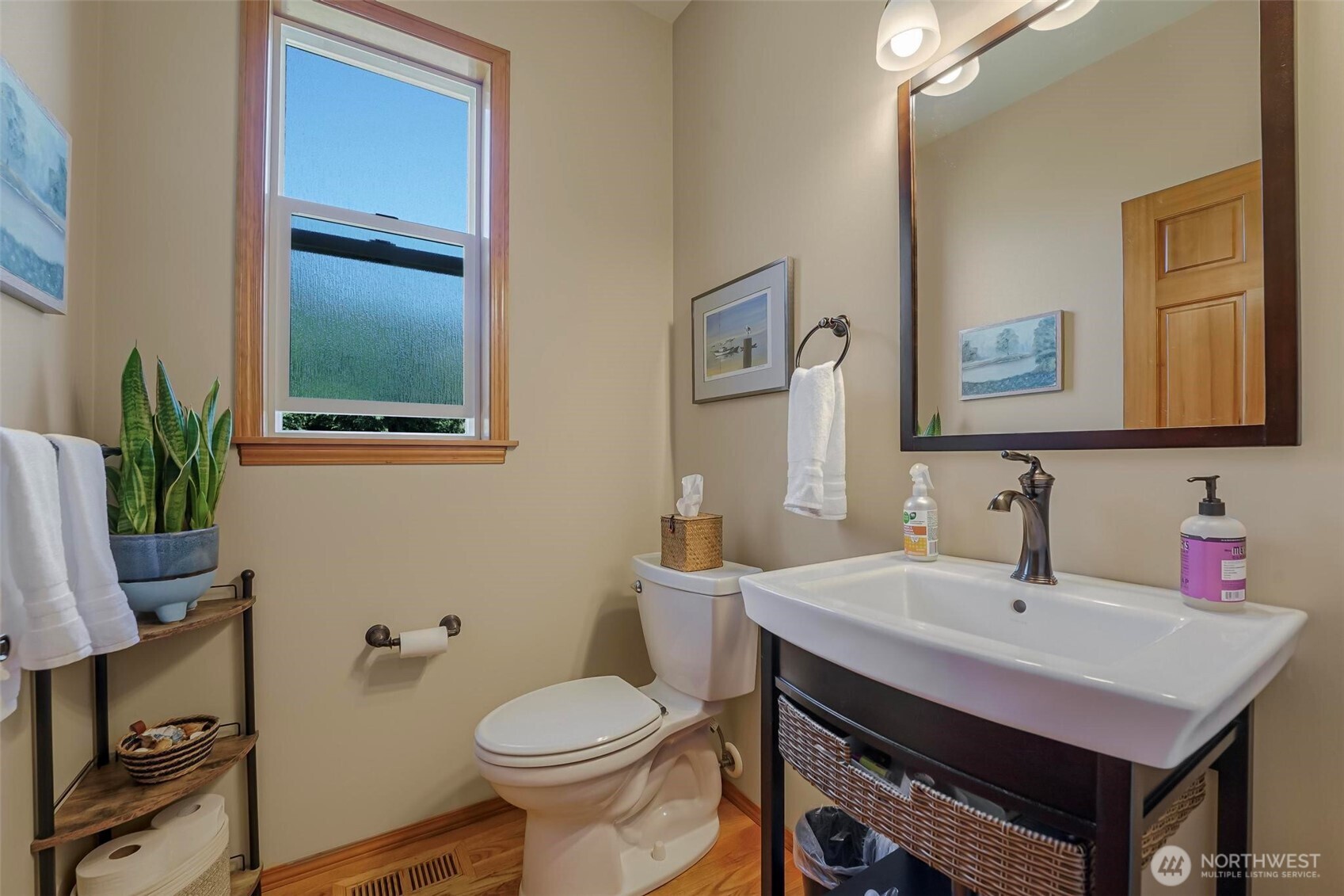 108 Glacier Peak Drive Property Photo 12
