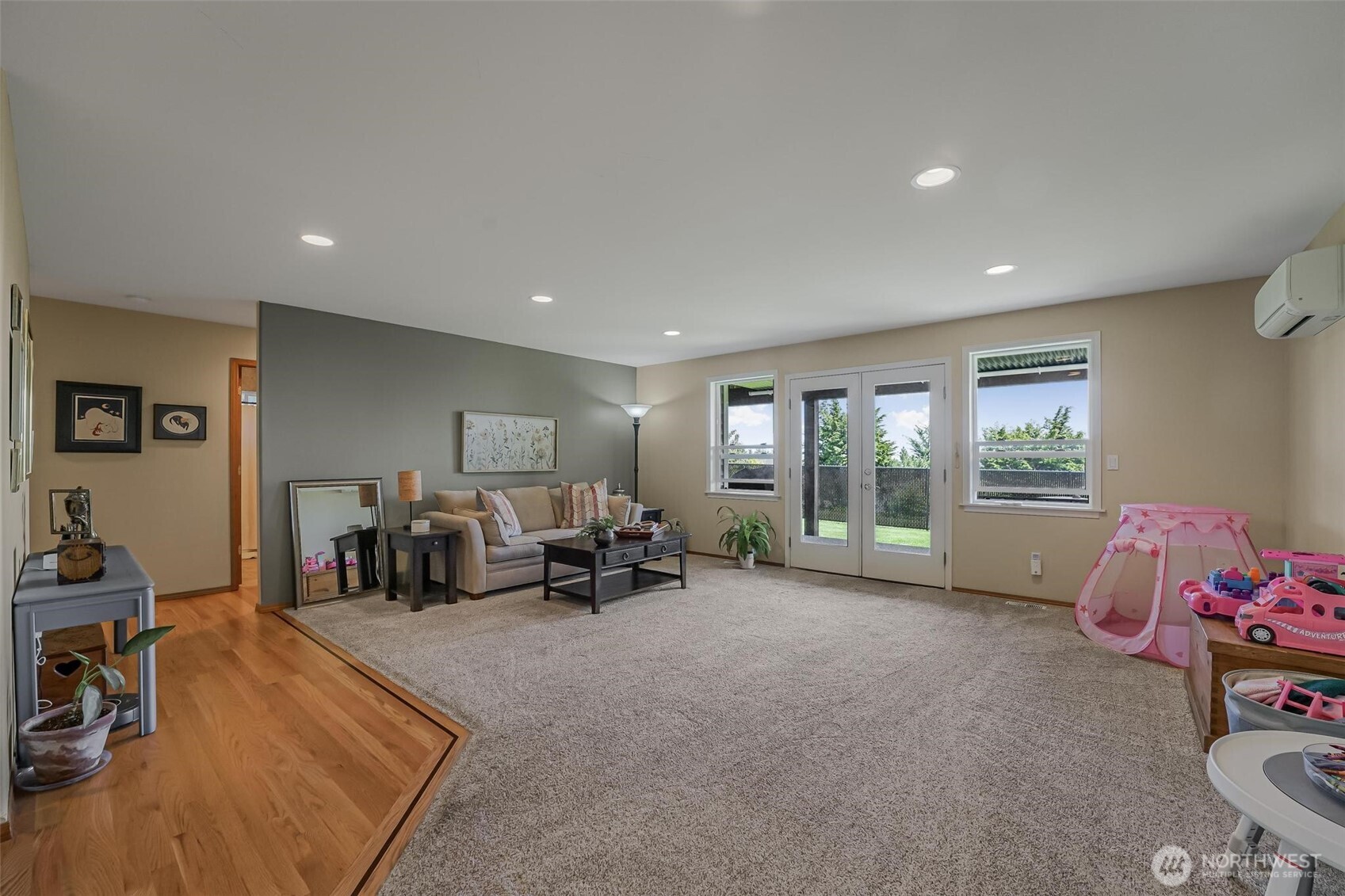 108 Glacier Peak Drive Property Photo 24