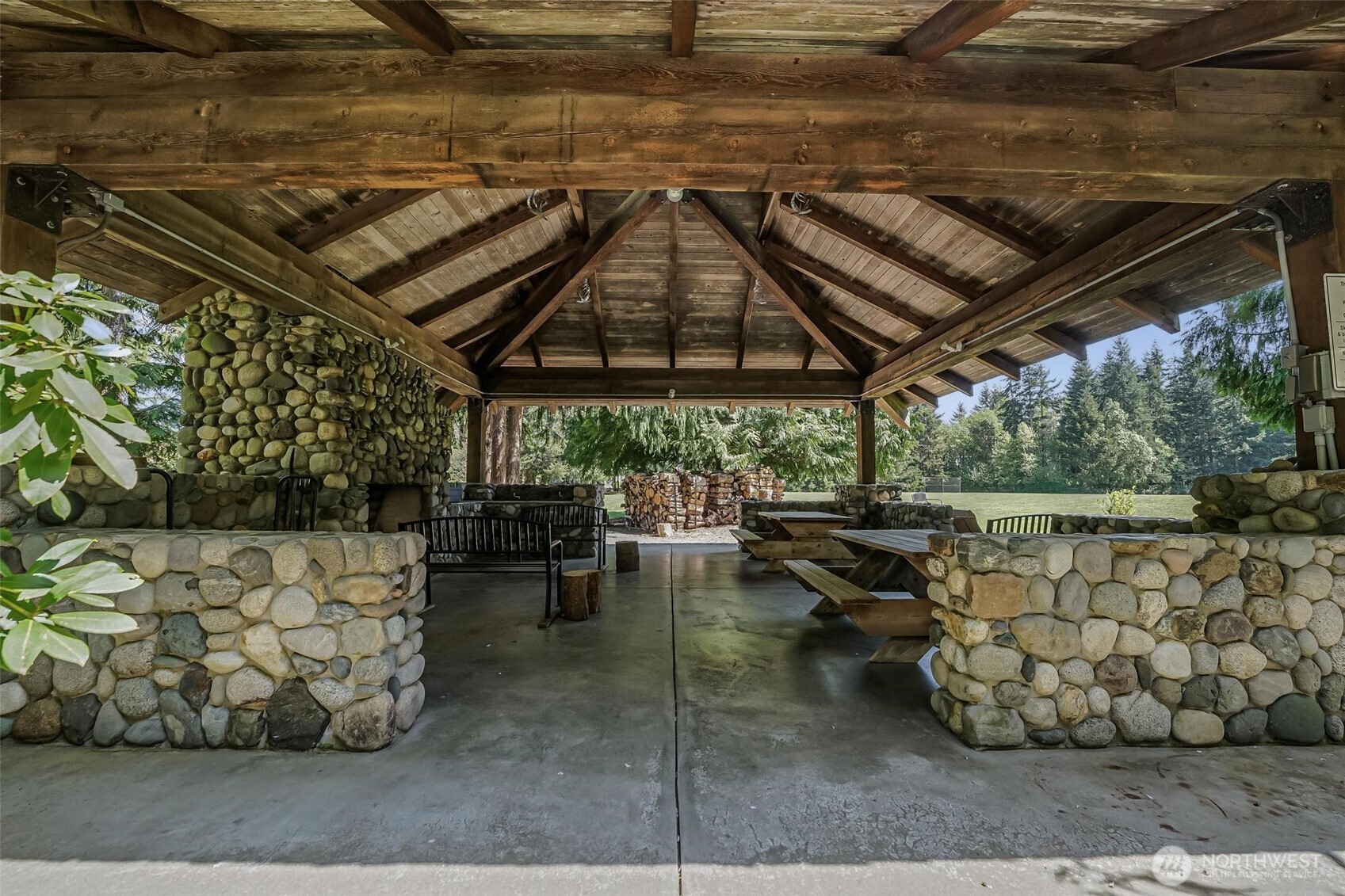 108 Glacier Peak Drive Property Photo 40