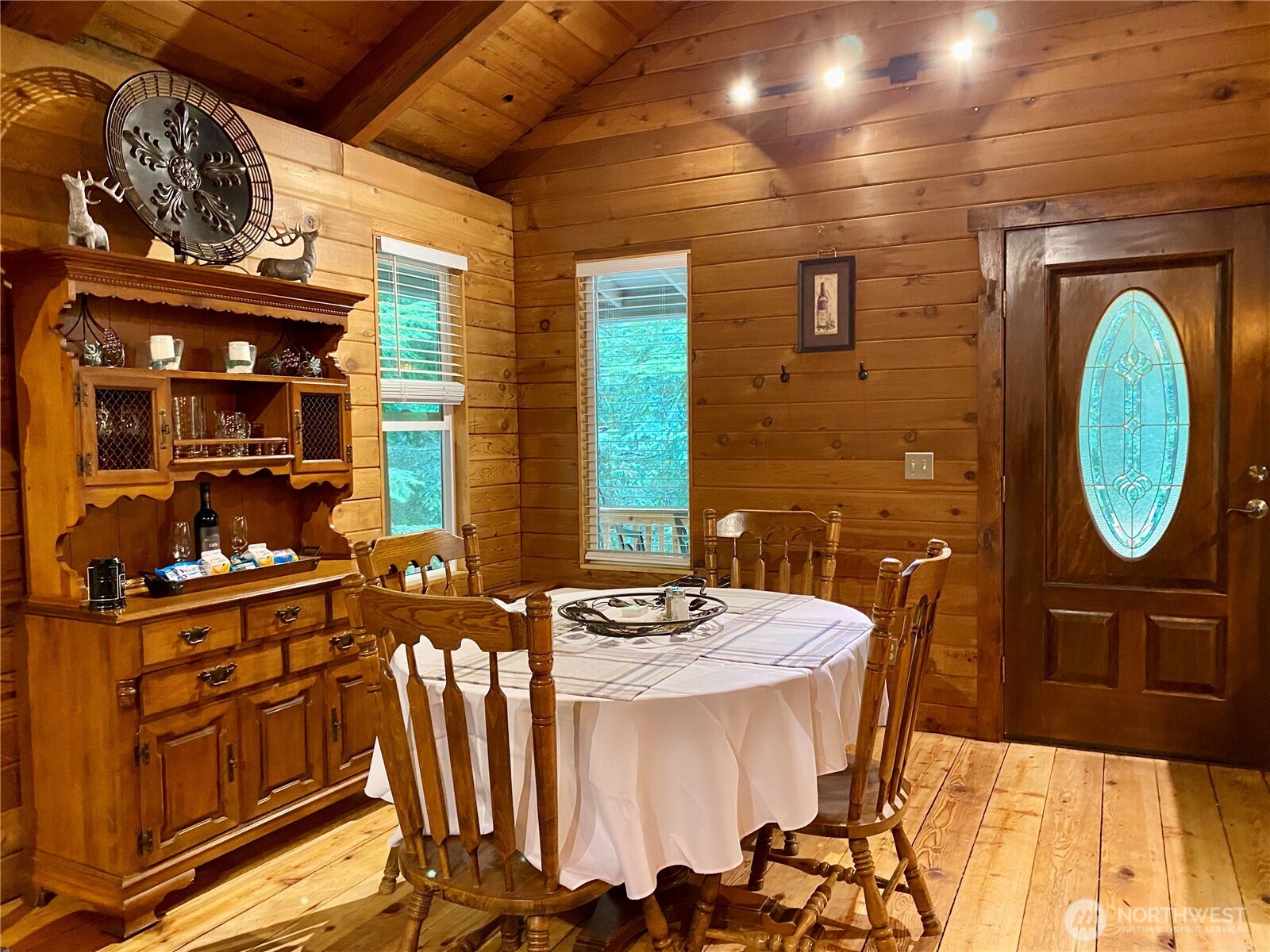 16726 Mountain Side Drive Property Photo 7