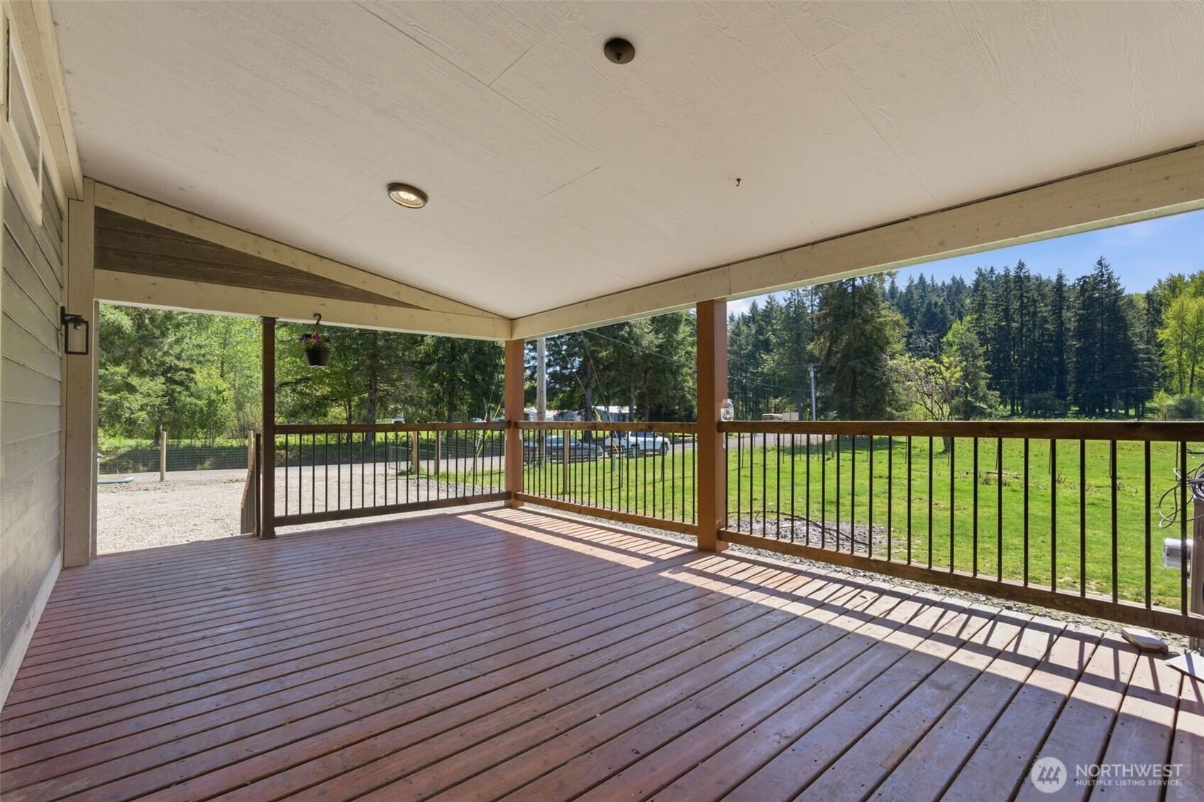 490 Coma Road Property Photo 5