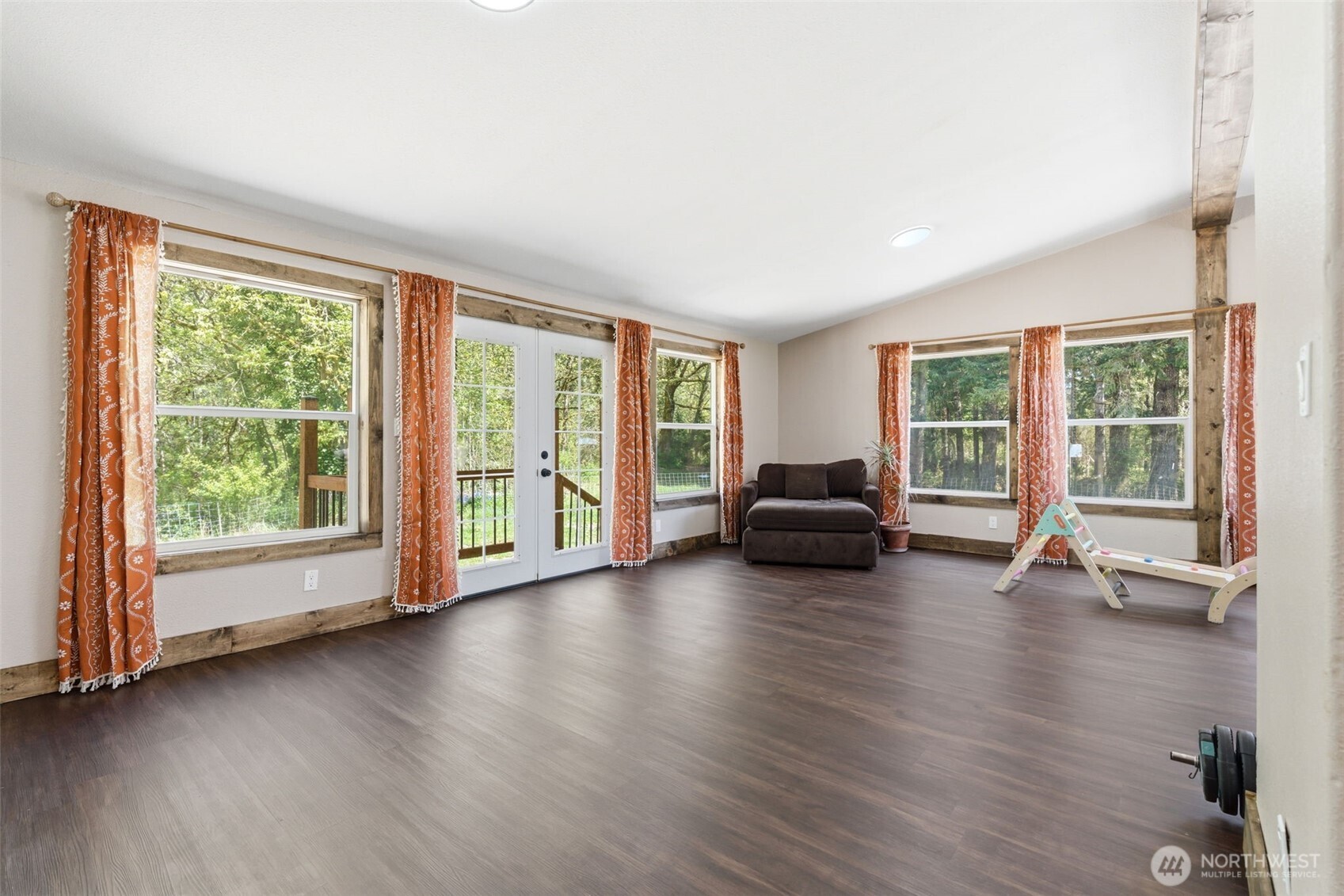 490 Coma Road Property Photo 14