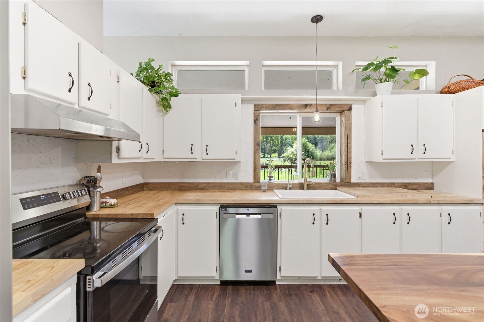 490 Coma Road Property Photo 16