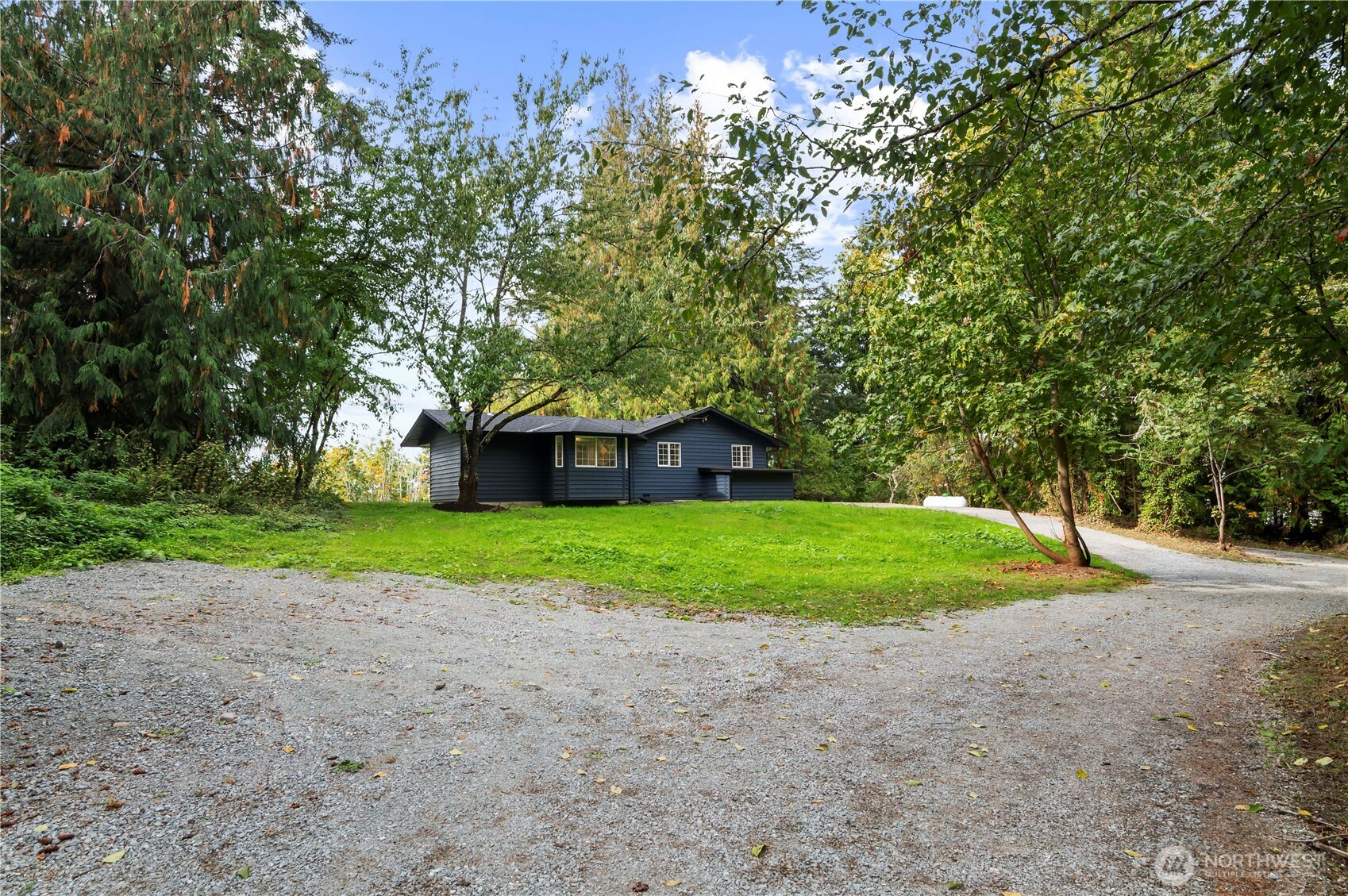 940 Hoppy Trail Way Property Photo 6