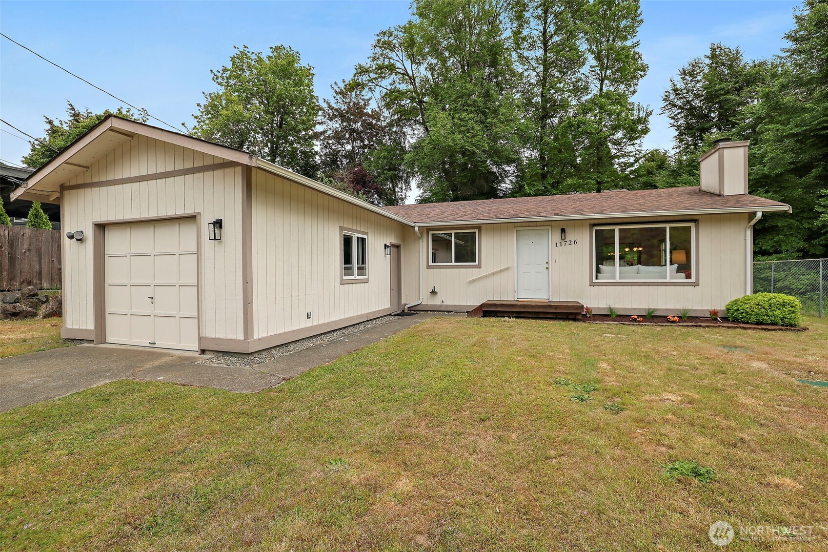 11726 8th Avenue Property Photo 28