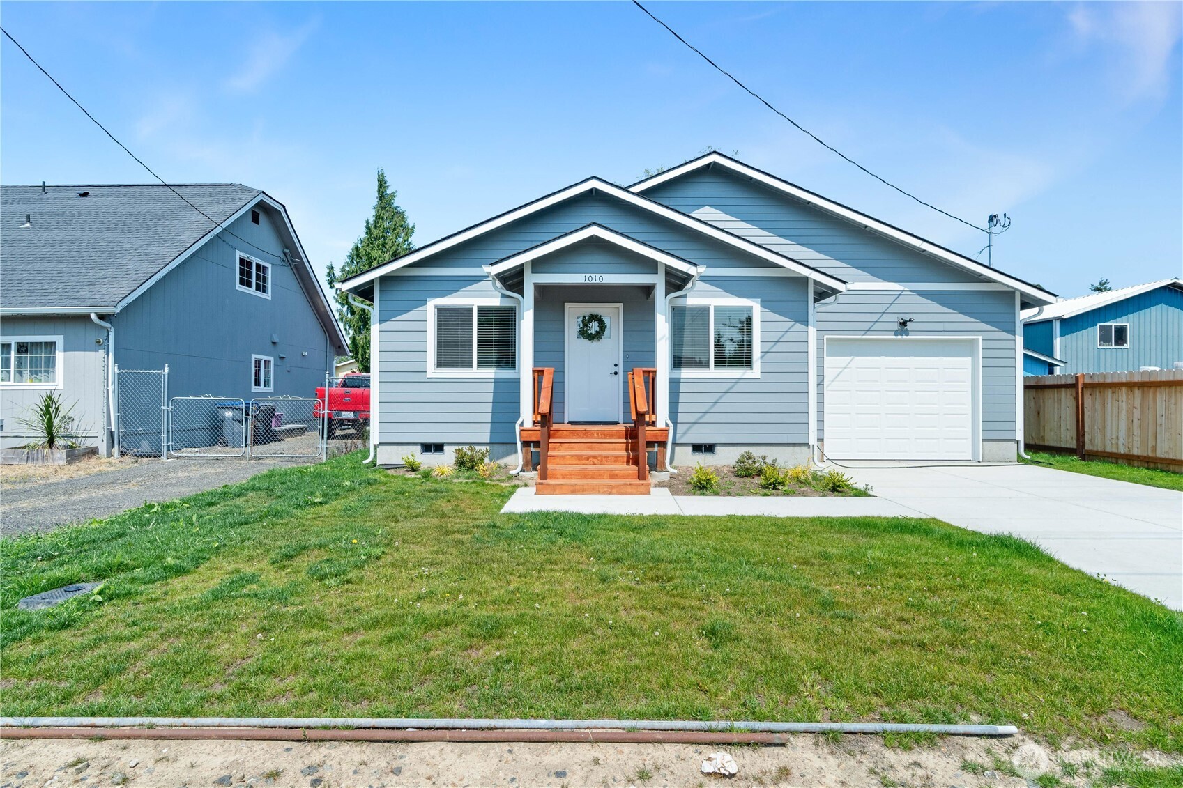 1010 Macfarlane Street Property Photo 1