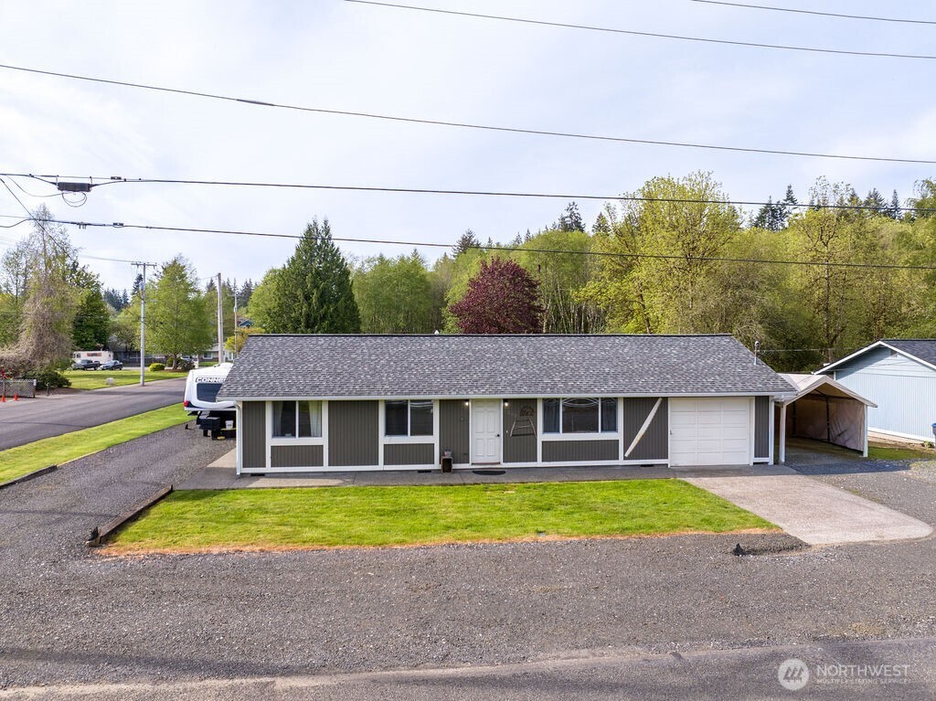 503 W Maple Street Property Photo 1