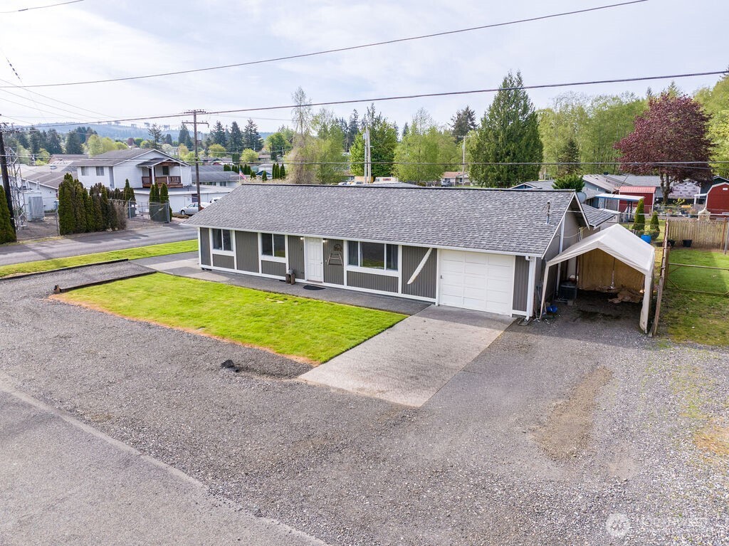 503 W Maple Street Property Photo 2