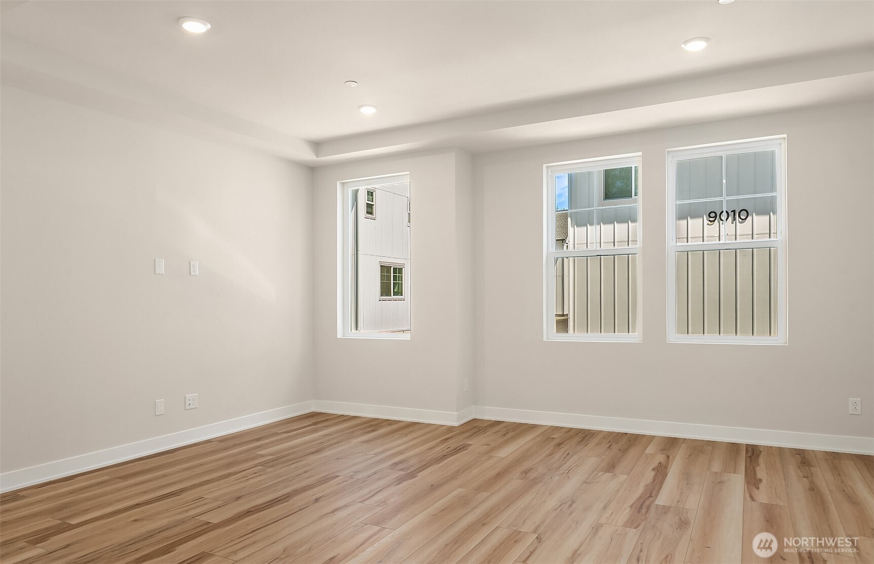 20341 90th Drive C Property Photo 6
