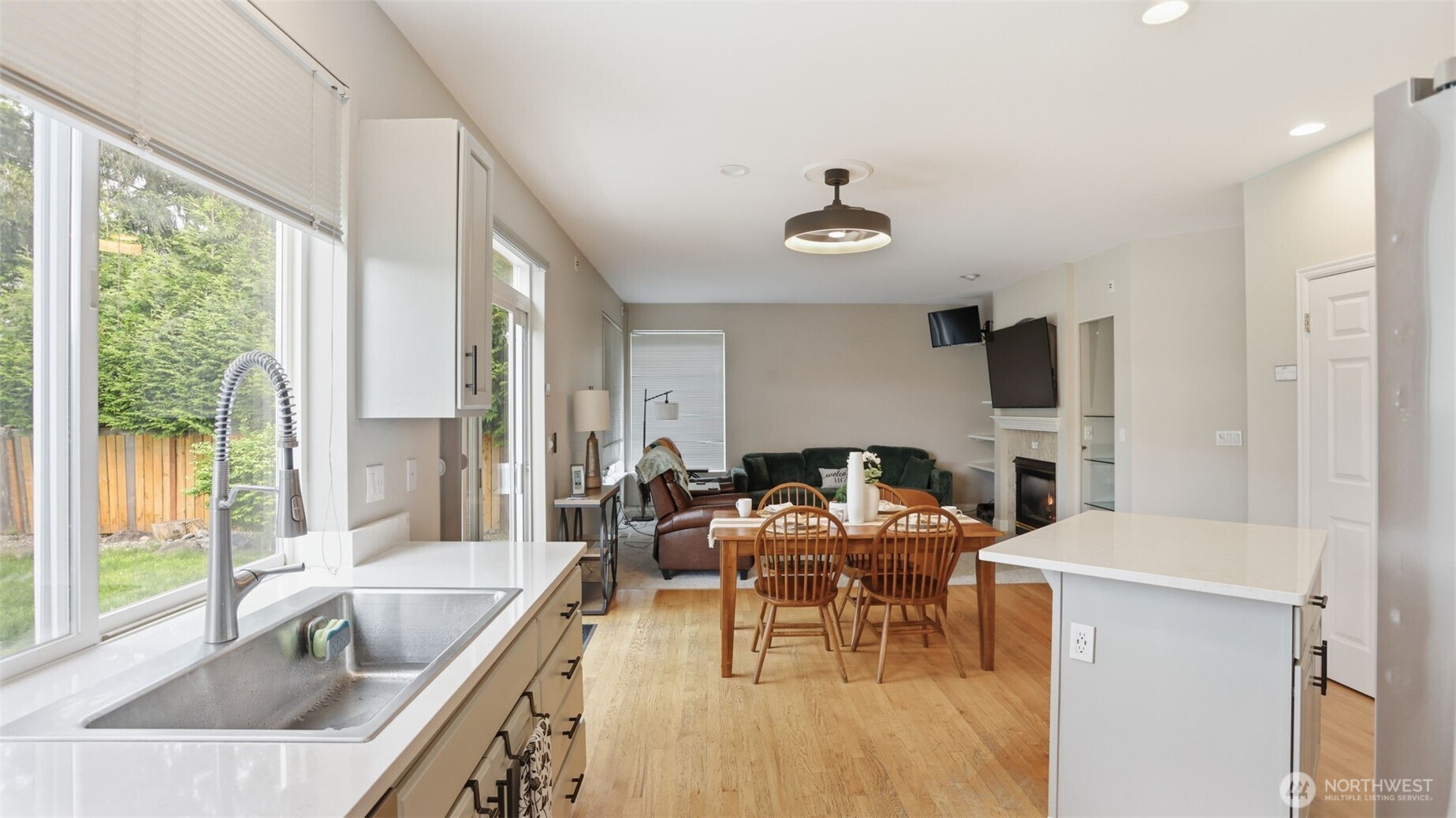 18637 172nd Place Property Photo 12