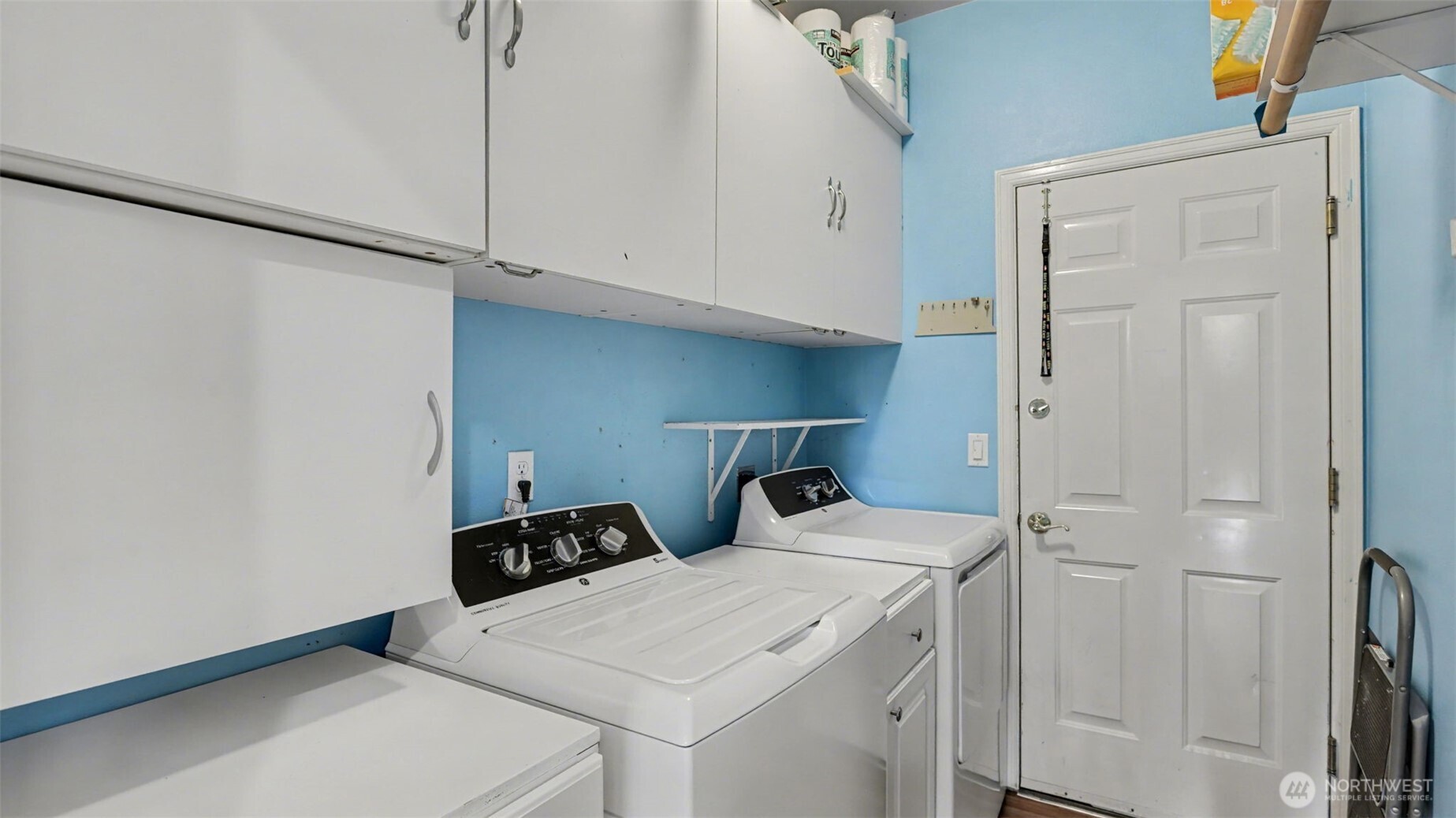 18637 172nd Place Property Photo 15