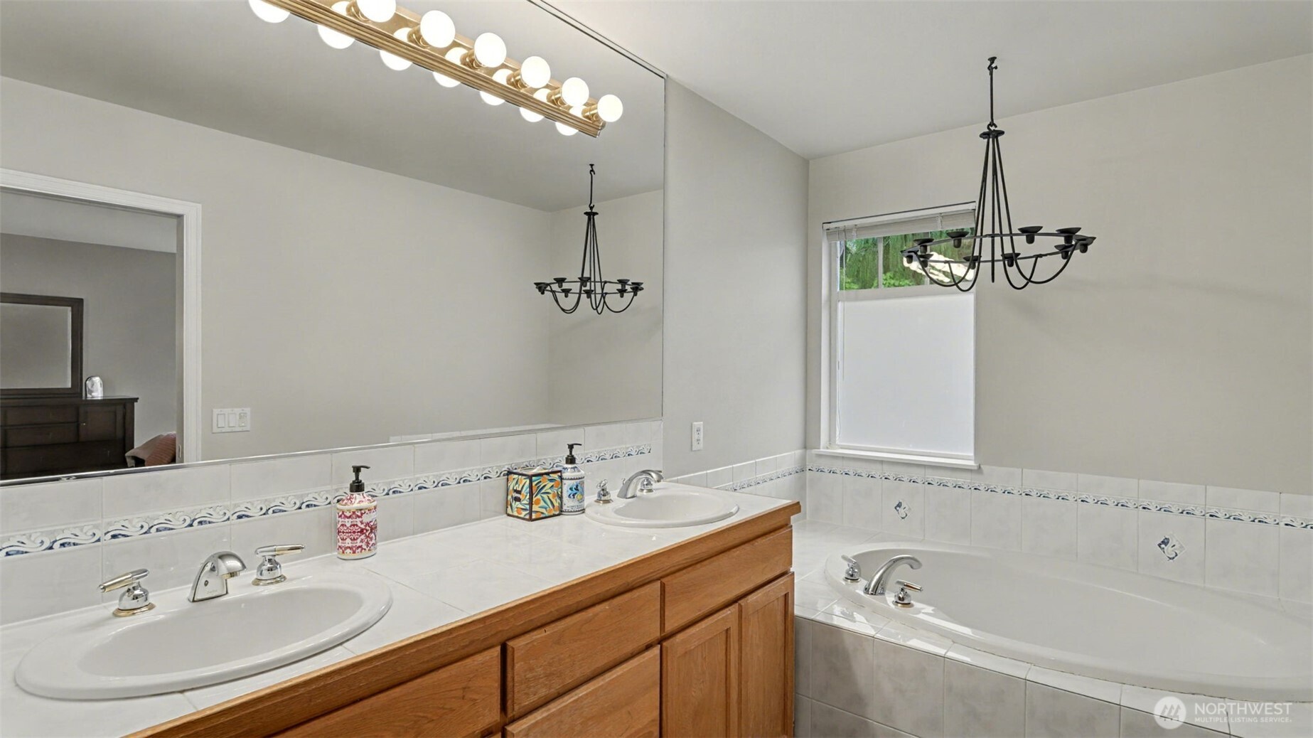 18637 172nd Place Property Photo 26