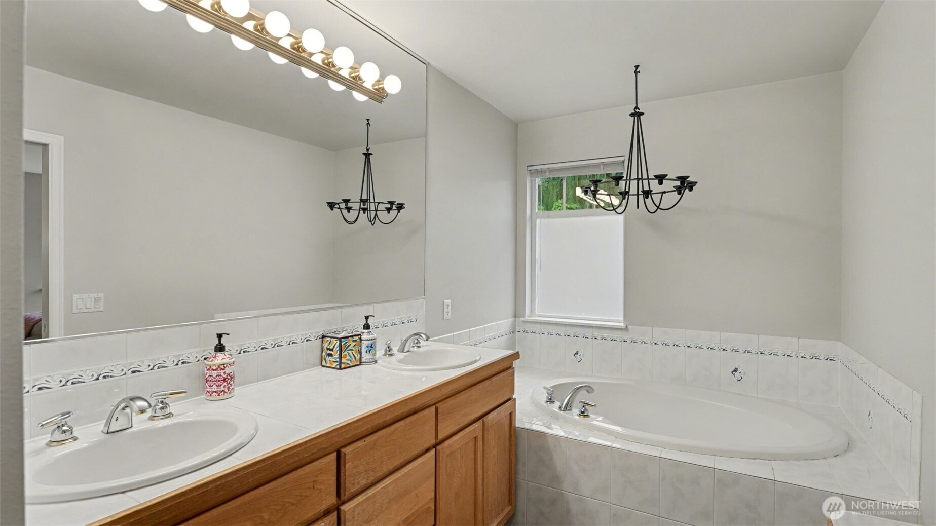 18637 172nd Place Property Photo 29