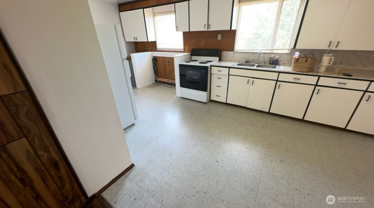 521 & 523 Boulevard Road Property Photo 9