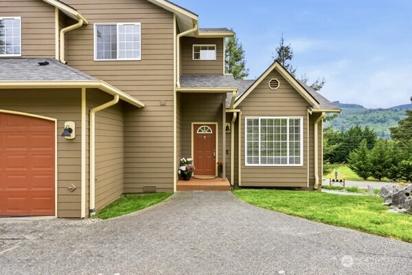 24064 Walker Valley Road Property Photo 3