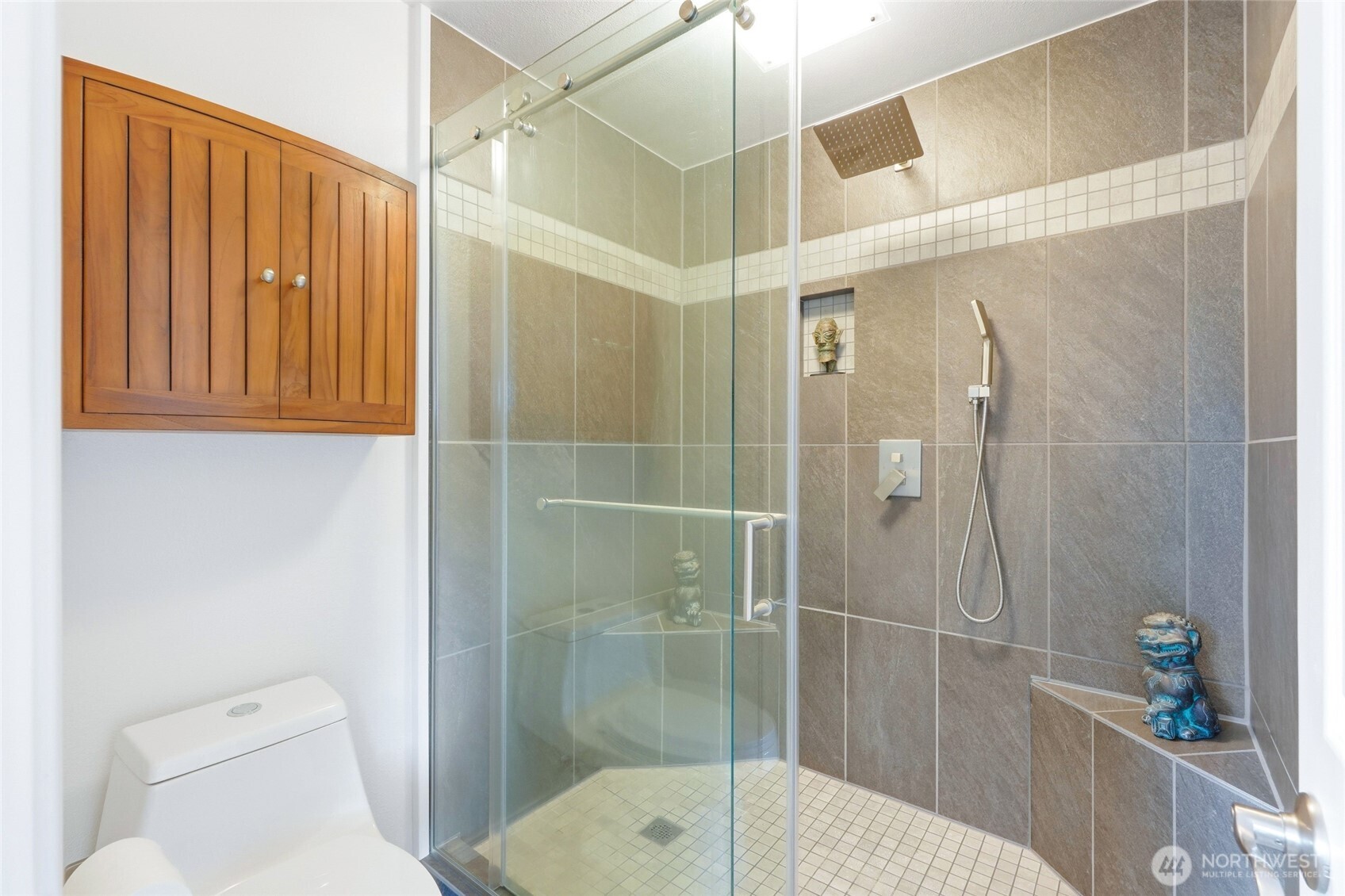 24064 Walker Valley Road Property Photo 25