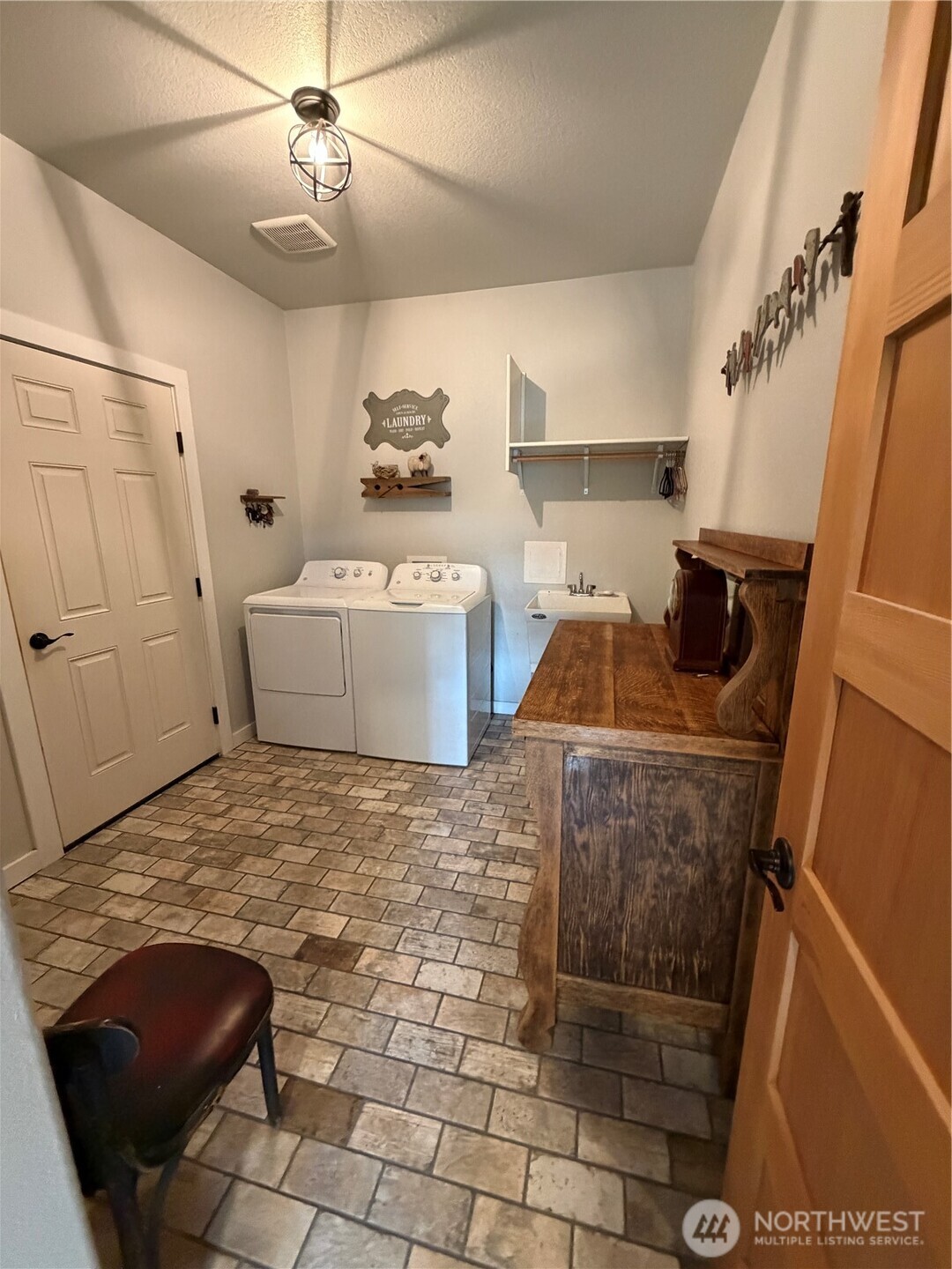 53 Cape Labelle Road Property Photo 16