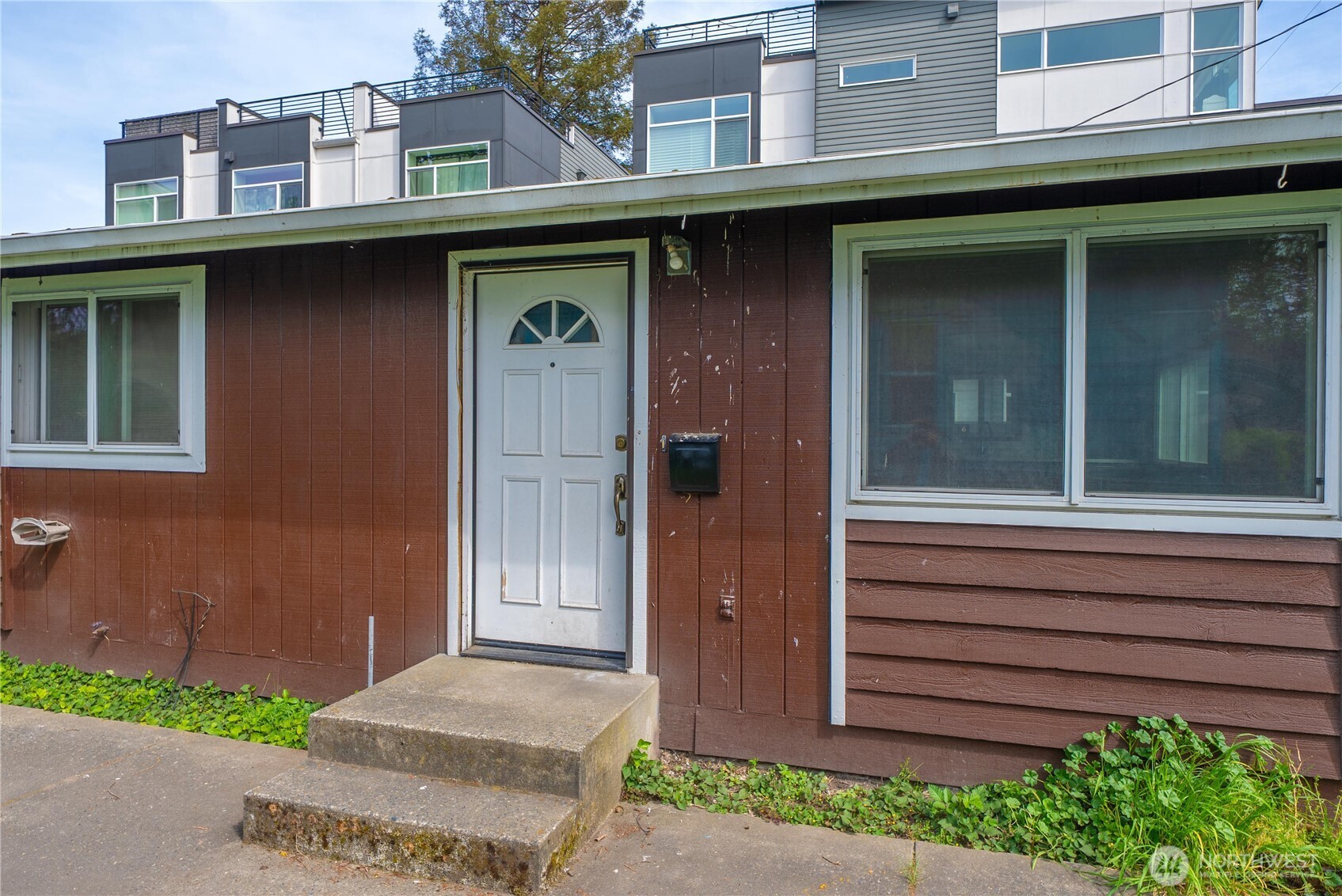6919 Carleton Avenue Property Photo 17