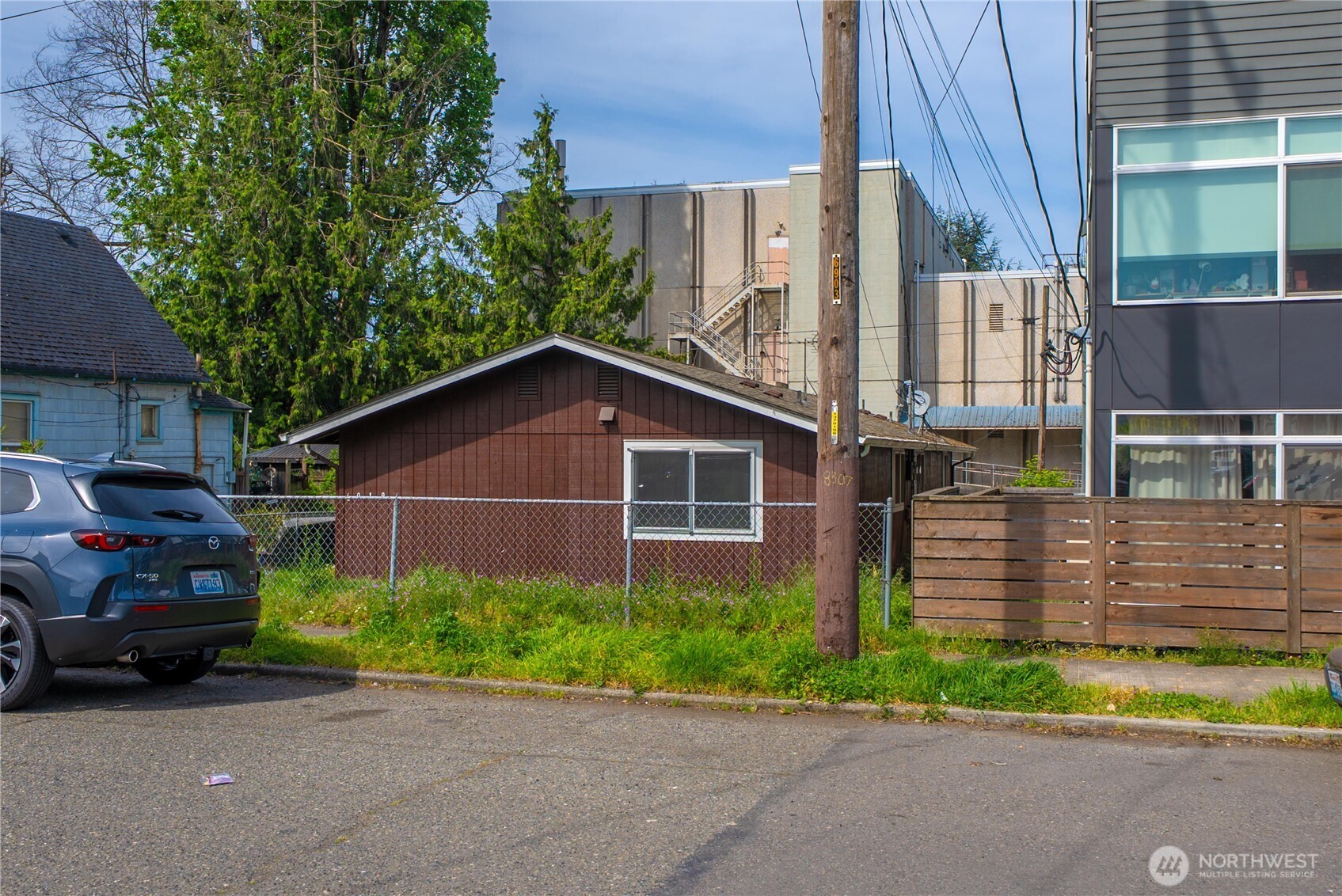 6919 Carleton Avenue Property Photo 31