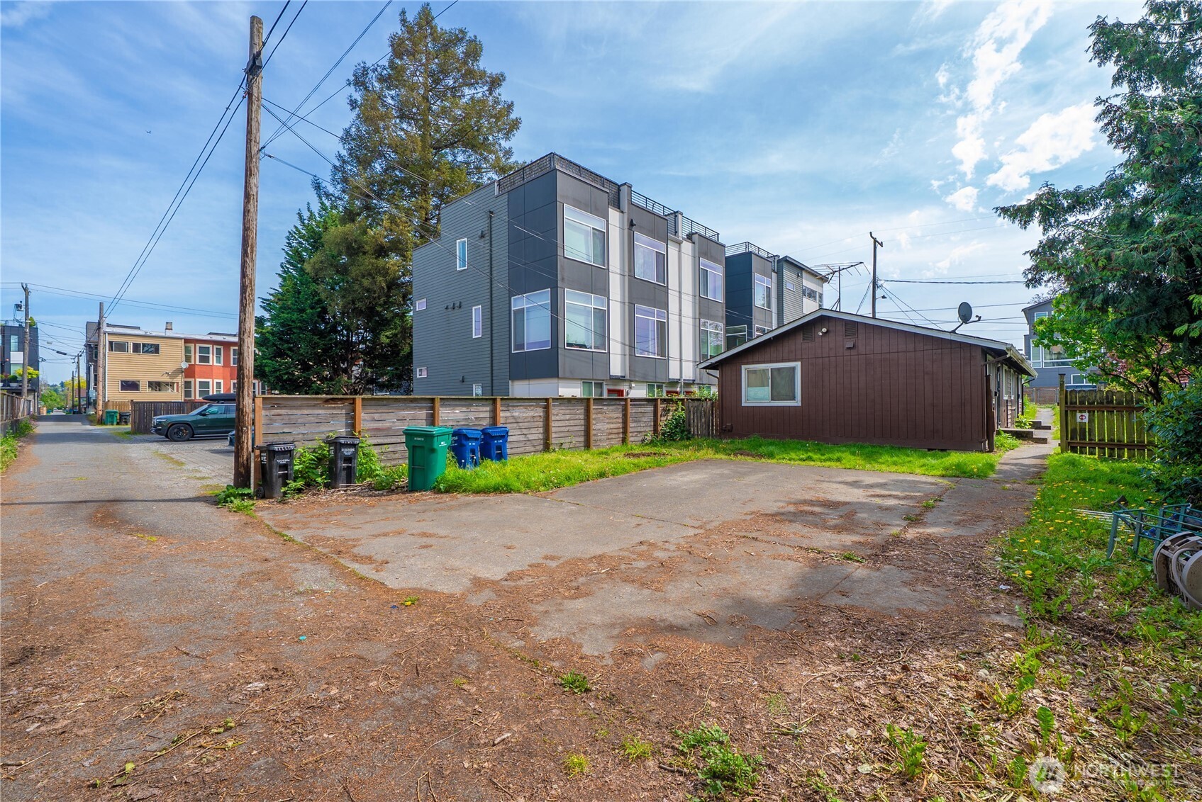 6919 Carleton Avenue Property Photo 37