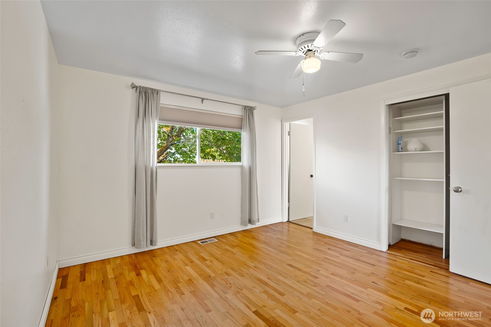 4905 Bristol Way Property Photo 11