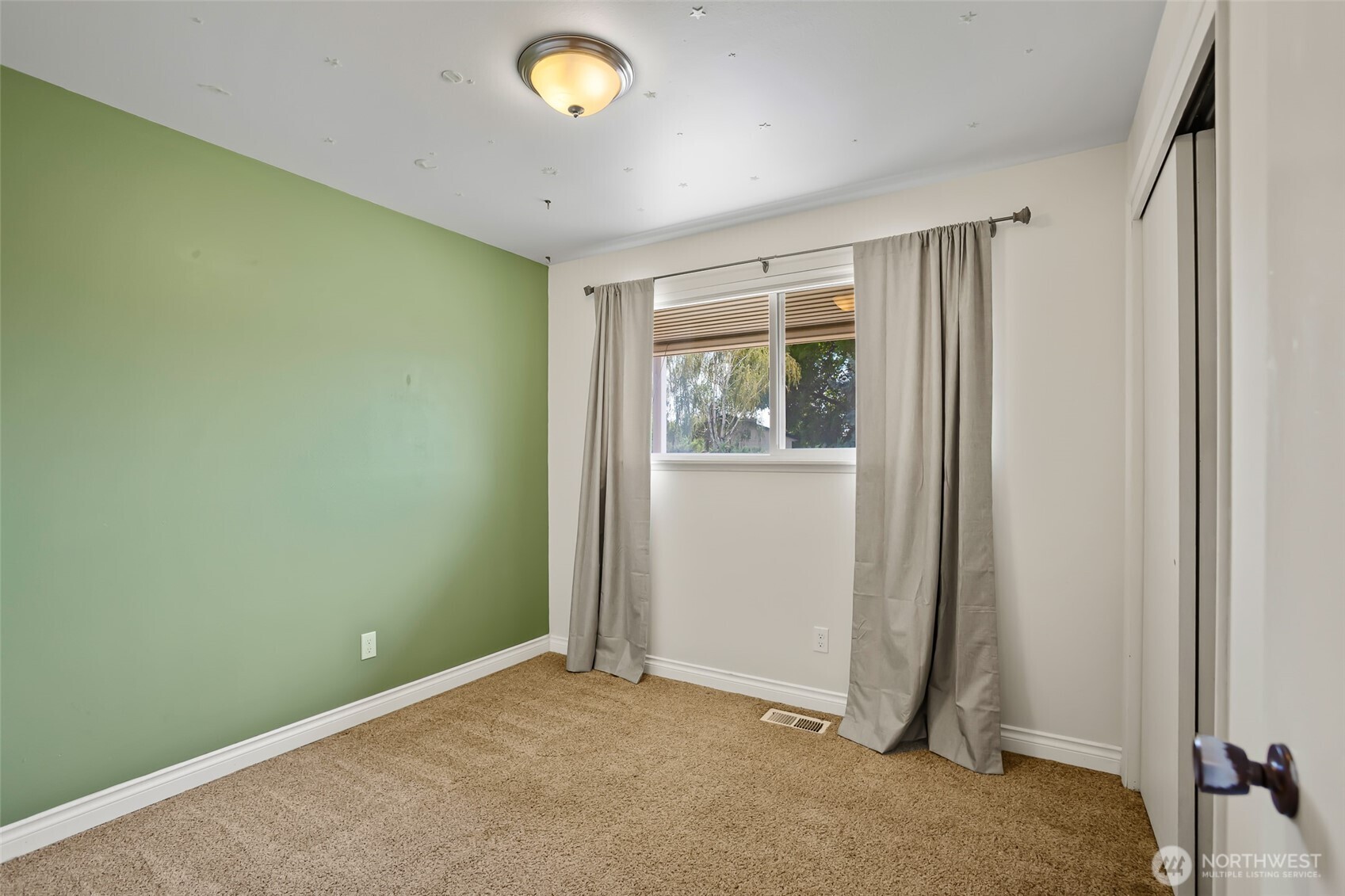 4905 Bristol Way Property Photo 16