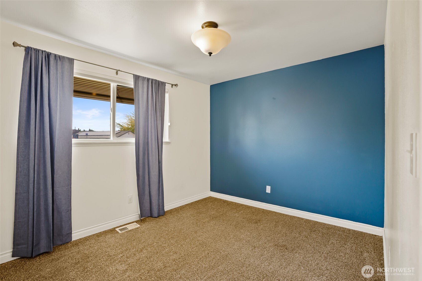 4905 Bristol Way Property Photo 20