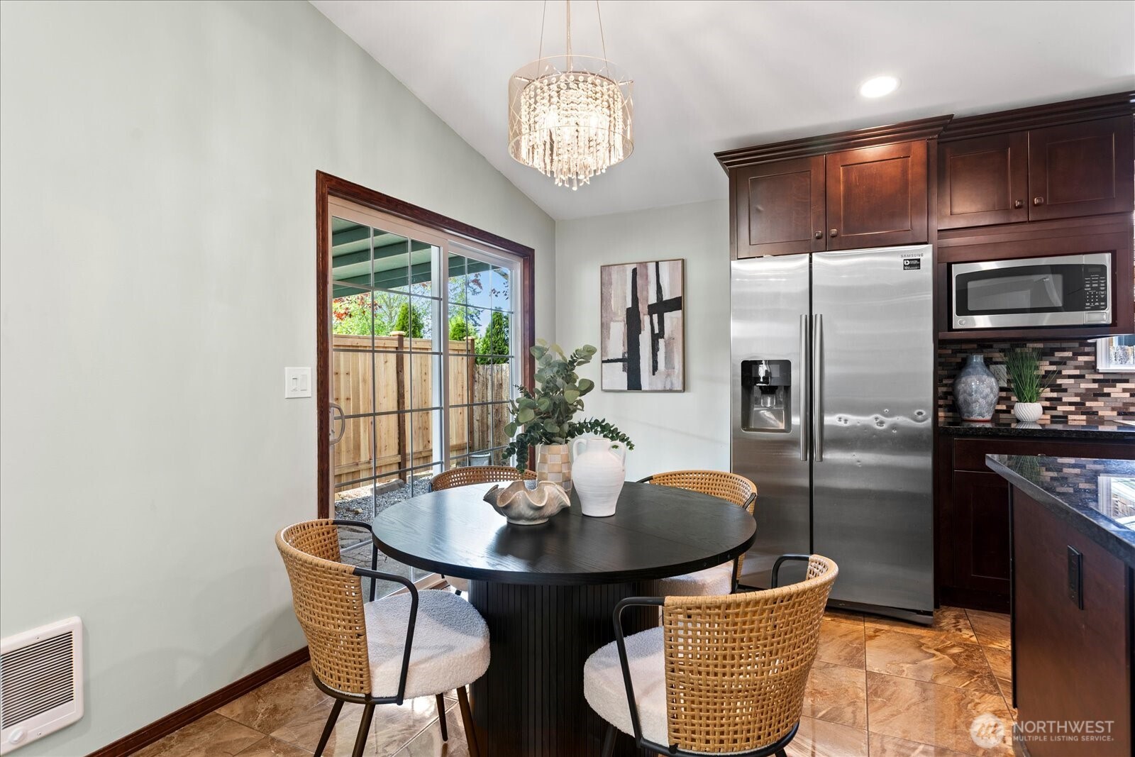 2111 201st Place Property Photo 7
