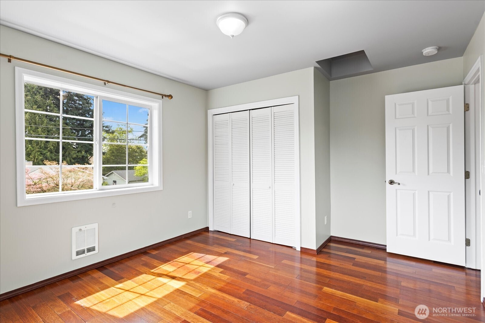 2111 201st Place Property Photo 18