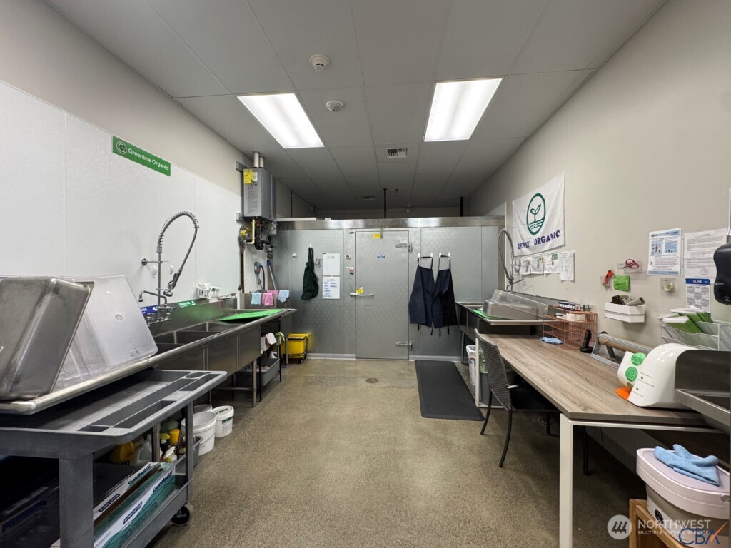 1386 158th Place Property Photo 3