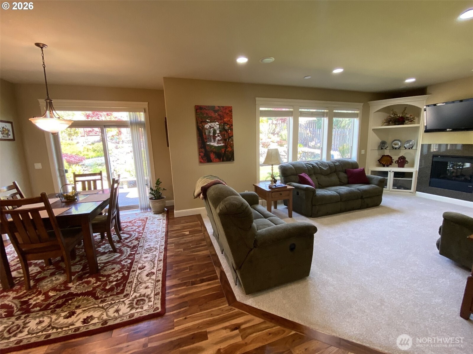545 E 18 Street Property Photo 8