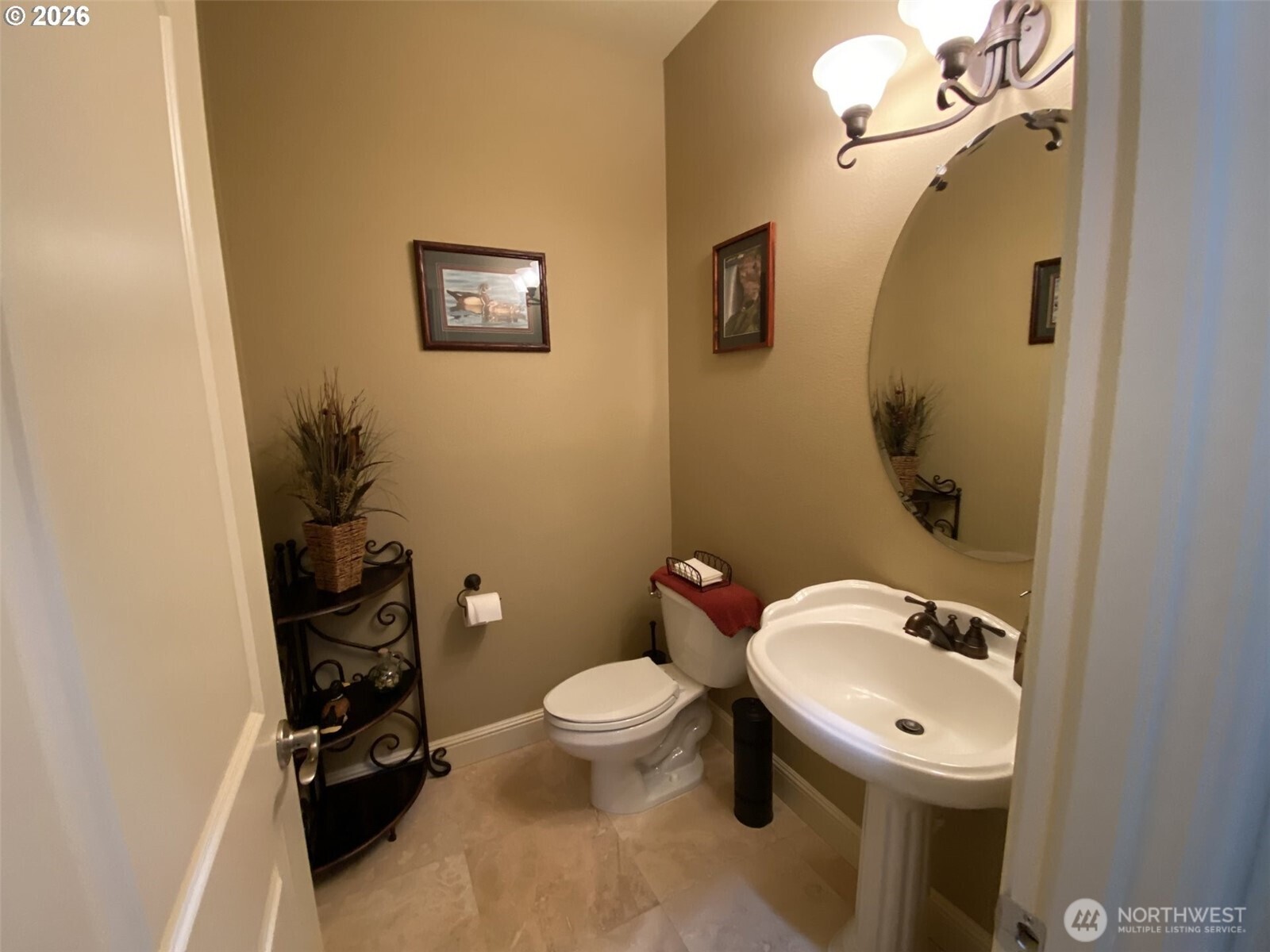545 E 18 Street Property Photo 12