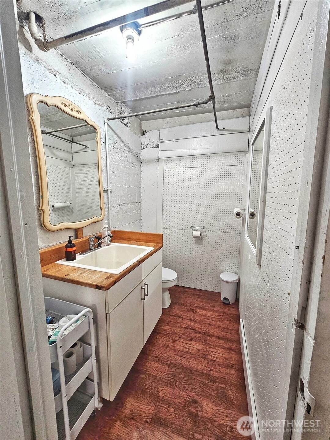 130 S Main Street Property Photo 8