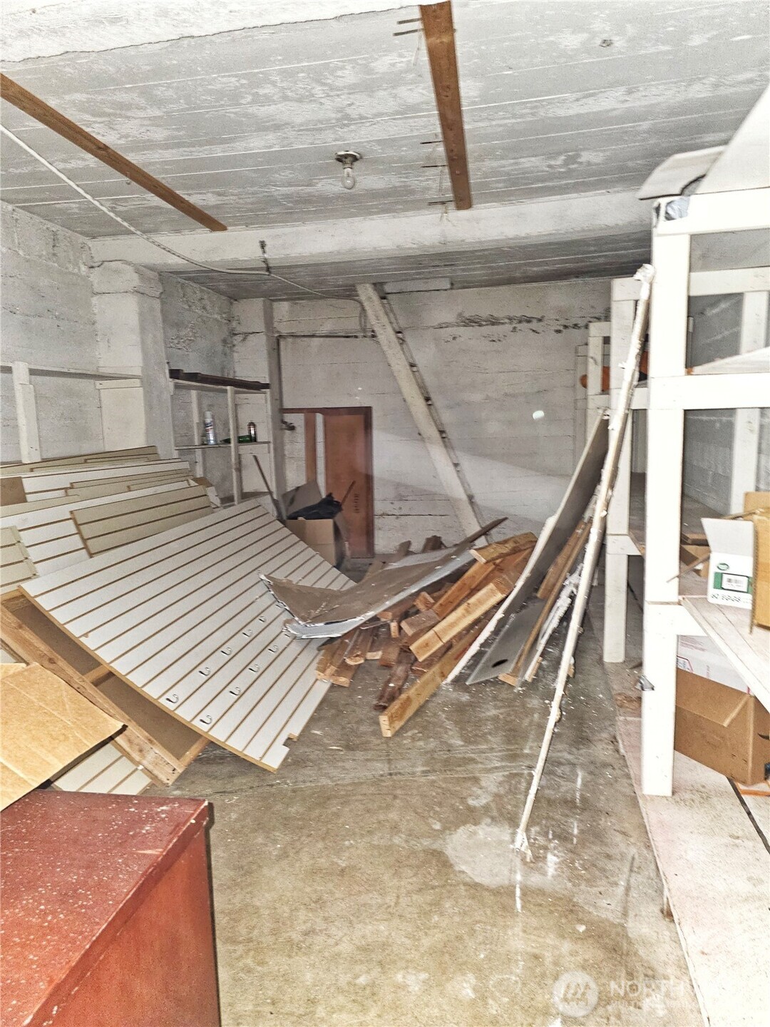 130 S Main Street Property Photo 10