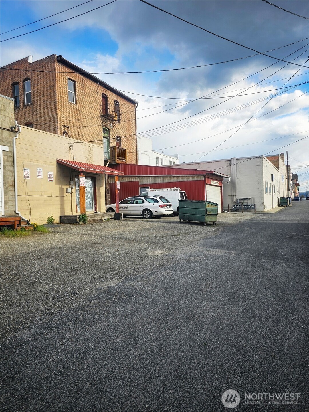 130 S Main Street Property Photo 15