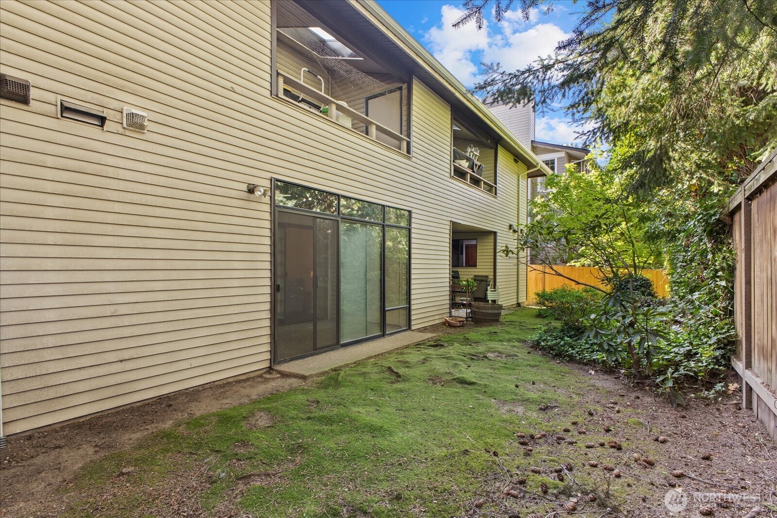 12221 100th Avenue B102 Property Photo 17