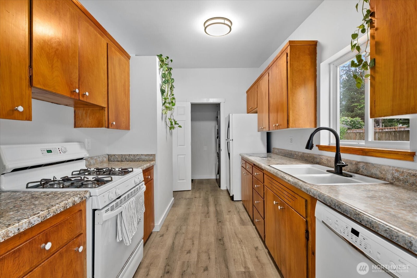 29317 38th Place Property Photo 8