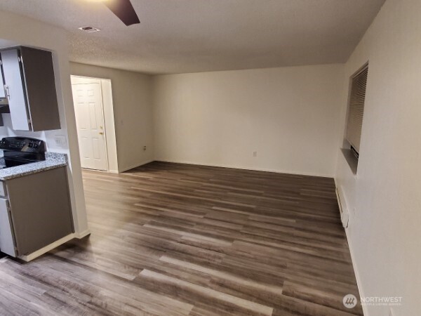 105 E 96th Street Property Photo 33