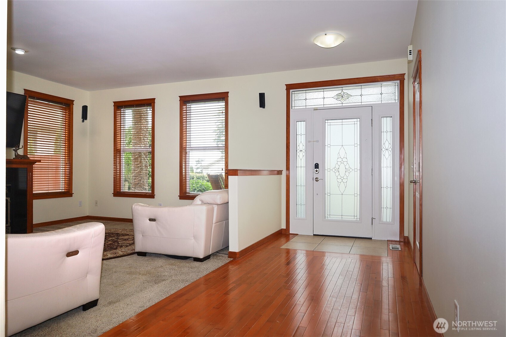 2290 Seaside Drive Property Photo 9