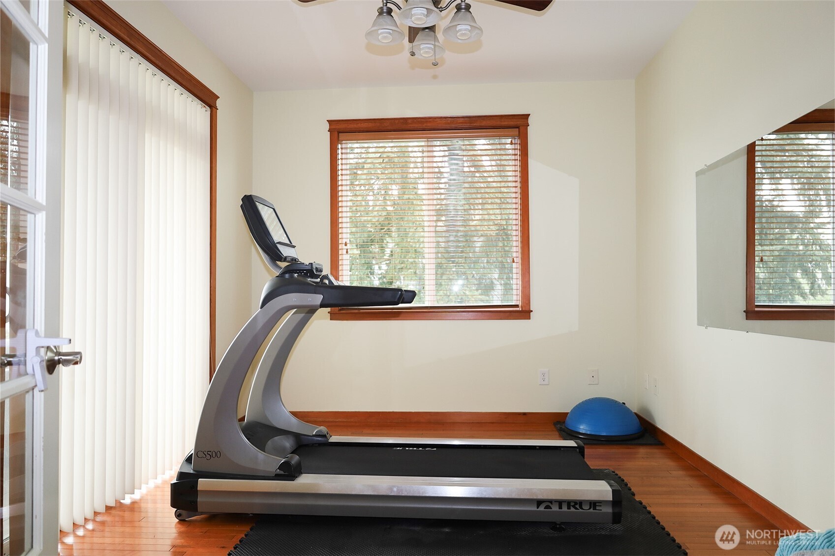 2290 Seaside Drive Property Photo 11