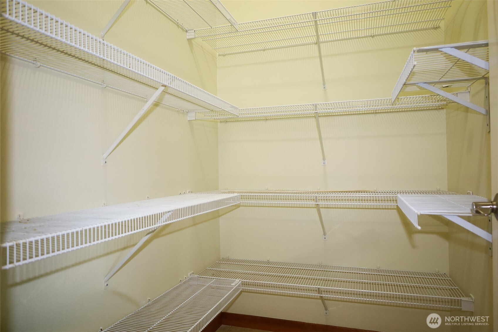 2290 Seaside Drive Property Photo 18